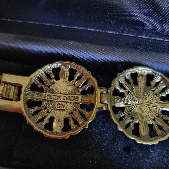 Heidi Daus "How Suite It Is" Crystal Line Bracelet" - Picture 4 of 4